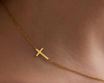 Collar con Cruz Lateral – Colgante de Cruz Horizontal en Plata de Ley, Joyería de Fe Hecha a Mano – Cadena Cristiana Minimalista