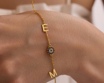 Pulsera con dije inicial – Dijes de plata de ley – Delicada joyería familiar – Regalo personalizado para ella, esposa