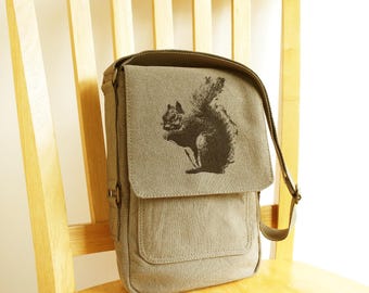 Squirrel Messenger Bag Small Tech Purse Crossbody Shoulder Bag 11x7x2 Inches
