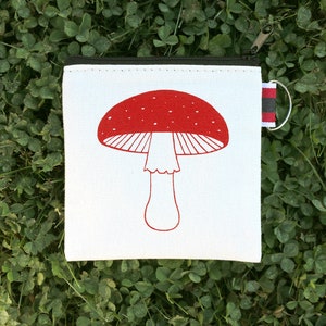 Mushroom Coin Purse Tiny Zipper Pouch