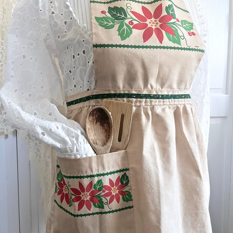 Vintage Retro Christmas Apron Full Bib Apron Altered Apparel Vintage Christmas Apron Retro Christmas Kitchen Apron Holiday Decor image 2