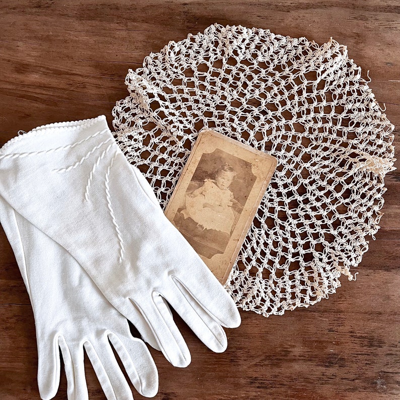Vintage Black Handbag, Gloves, Lace & Photo Assemblage Vintage Bundle Vintage Decor Vintage Accessories Bundle Photo Display Gifts image 7