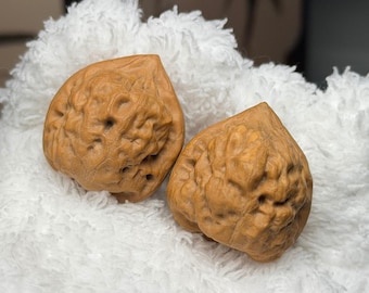 Ancient Toad Wenwan Walnut Pair | Chinese Hand Exercise Balls Pair#112