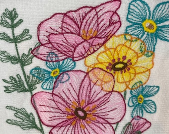 Ramo de flores silvestres sobre un paño de cocina grande (50 x 68 cm)