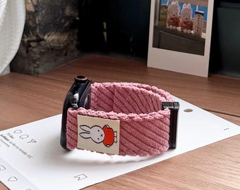 Roze grof geweven Apple Watch-band, schattig konijntje kawaii-bandje