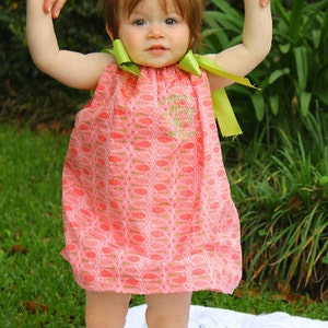 Pillowcase dress for girls pdf sewing pattern, beginner summer sundress dress pattern, baby toddler girls pillowcase dress sewing pattern