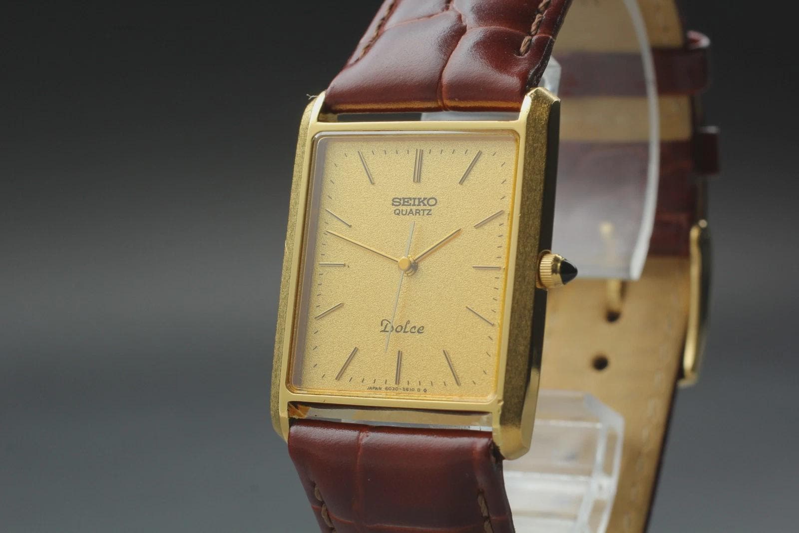 SEIKO シャリオ tank 6030 レクタンギュラー ゴールド 稼動品 SEIKO tank 6030 レクタンギュラー ゴールド 稼動品 Seiko Quartz 6030