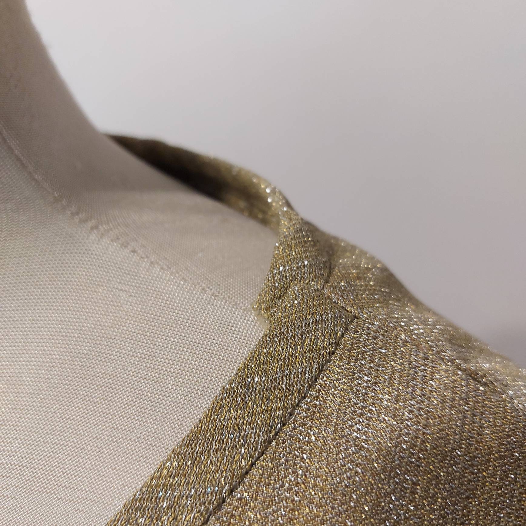 1950s Leslie Fay Original Gold Lurex Shift Dress - Size US 4/6 O S/M