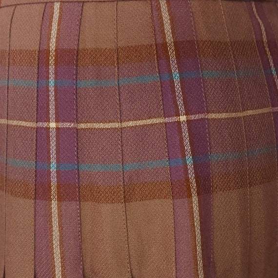 1970s Impromptu wool pleated tartan skirt in brow… - image 9