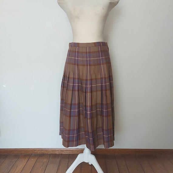 1970s Impromptu wool pleated tartan skirt in brow… - image 3