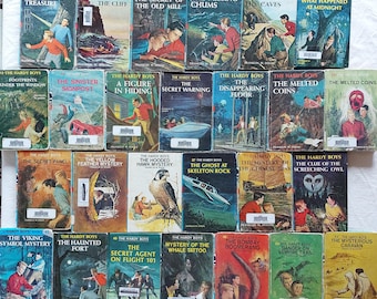 Libro de tapa dura clásico de los Hardy Boys – Décadas de 1940 a 1990, Misterio y Aventura