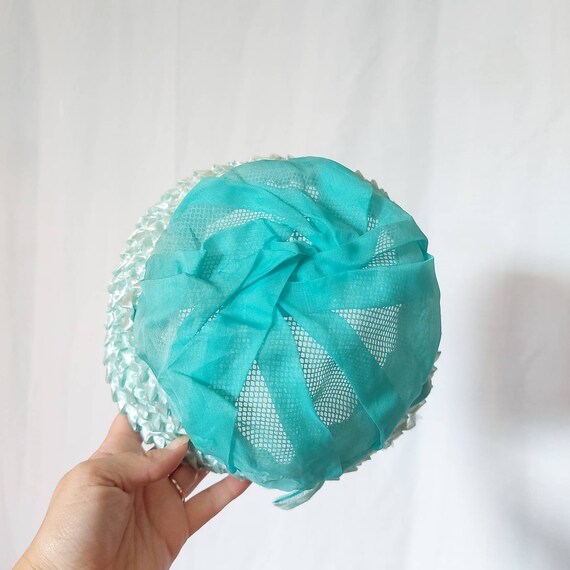 1950s turquoise peach basket hat in chiffon and r… - image 2