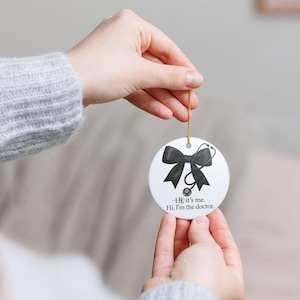 Ornement en céramique du docteur Haus of Healing, cadeau médical, décoration d&#39;infirmière, décoration de vacances, conception de stéthoscope, célébration de soins de santé