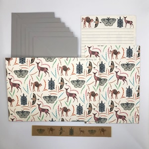 Conjunto de escrita de cartas - Criaturas Pastel