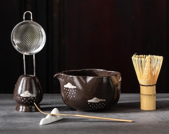 Ensemble de bols à matcha en céramique nuage noire peinte à la main | Trousse pour la cérémonie du thé japonaise