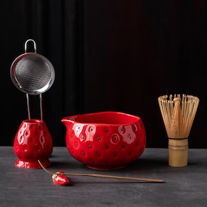 Matcha skålset, röd 3D jordgubb keramisk matcha visp kit, handglaserad japansk teservis