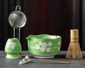 Handmade Green Daisy Matcha Bowl Set - Japanese Tea Ceremony Kit with Chasen