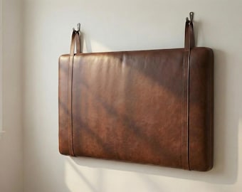 Cabecero marroquí de cuero marrón oscuro hecho a mano con correas de cuero dobles