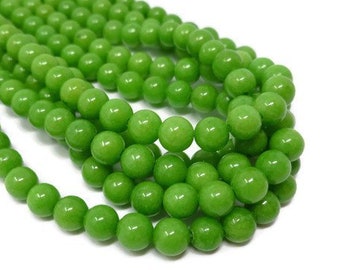 approx 5 x 5.5 mm 200 x vintage Opaque Green Glass Round Beads