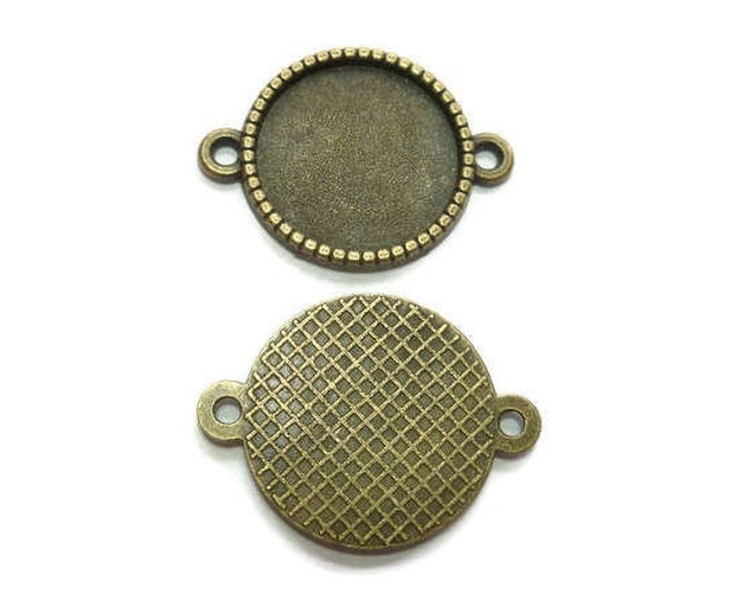 Connector Bezel 16mm Tray - Antique Bronze Cabochon Setting - Two Loops - Double Link - Blank - Two Hole - bracelet finding - grid back