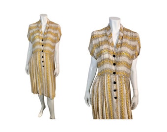 Wonderful 1940s Cold Rayon Dress in Yellow & White Print w Velvet Buttons Volup Plus