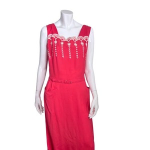 Süßes Rosa 1950er Jahre Vicky Vaughn Besticktes Tageskleid mit Taschen! L bis XL