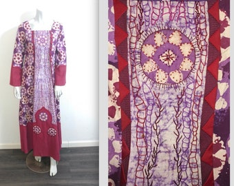 Showstopping Vintage 70s Fantasy Princess Maxi Dress w Batik, Embroidery & Quilting