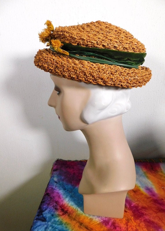 Cute Vintage 30s 40s Woven Raffia Straw Hat w Dan… - image 1
