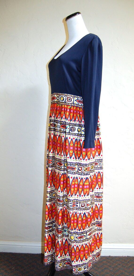 Groovy Late Early 70s Maxi Dress w Awesome Psyche… - image 3