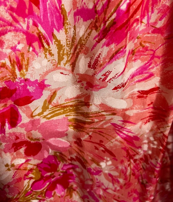 Pretty Early 60s Abstract Floral Silk Fitted Day … - image 5