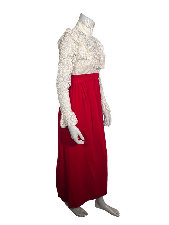 Vintage 1970s Lace & Red Velvet Cottagecore Holid… - image 3