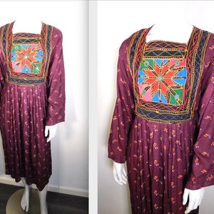 Vintage 60s 70s Afghan Dress w Embroidered Mirrored Front Panel S