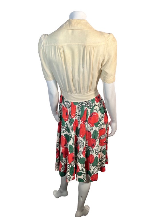 Cutest Vintage 1930s Apple Dress w Mother of Pear… - image 6