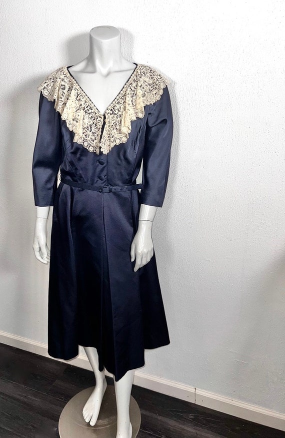 Lovely Early 50s Grobe Original Navy Silk Satin D… - image 2