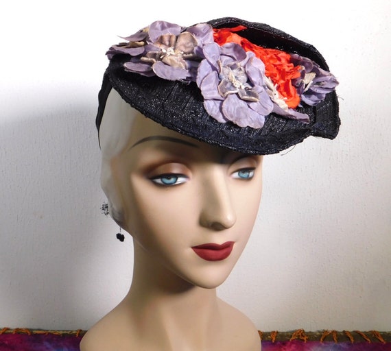 Darling Late 30s Navy Straw Tilt Hat w Velvet Flow