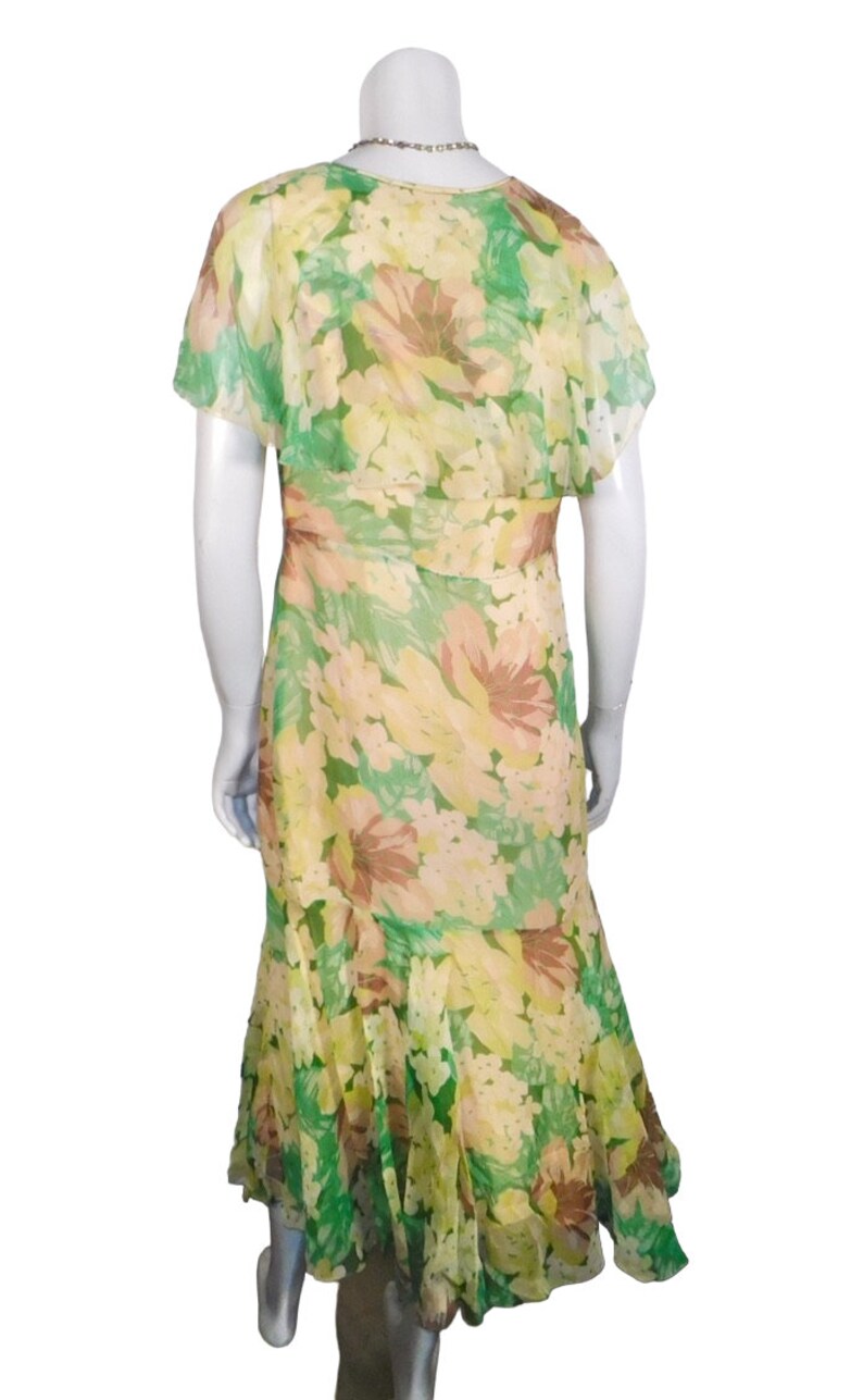 Garden Party Beautiful Early 1930s Floaty Floral Print Silk Chiffon Dress image 5