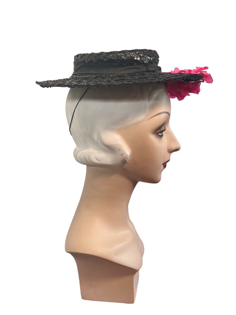Vintage 30s to 40s Black Woven Tilt Hat W Fuchsia Flowers - Etsy display picture 2