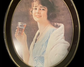 Beautiful Vintage 1973 Collectible Coca-Cola Flapper Girl Oval Serving Tray