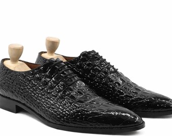 Zapatos Oxford de cuero negro repujado hechos a mano para hombre, zapatos de vestir formales de lujo con cordones.