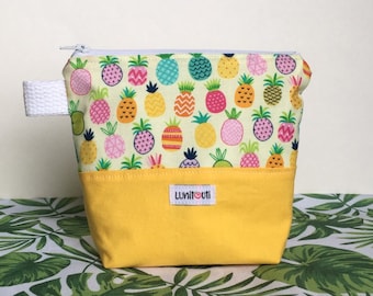 Reusable sandwich bag, reusable snack bag, reusable zippered bag, ecofriendly, zero waste, snack bag, reusable, food safe - Cute Pineapples