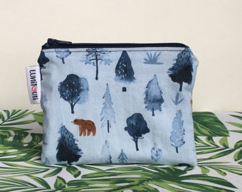 Reusable snack bag, reusable sandwich bag, reusable zippered bag, ecofriendly, zero waste, snack bag, foodsafe - Small Blue Forest Bear