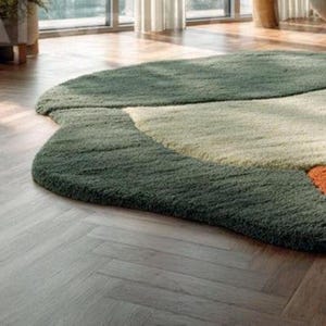 Modern Green  Orange Abstract Area Rug – Irregular Organic Shape Carpet with Retro Earth-Tone Design for Living Room, Bedroom & Home Décor
