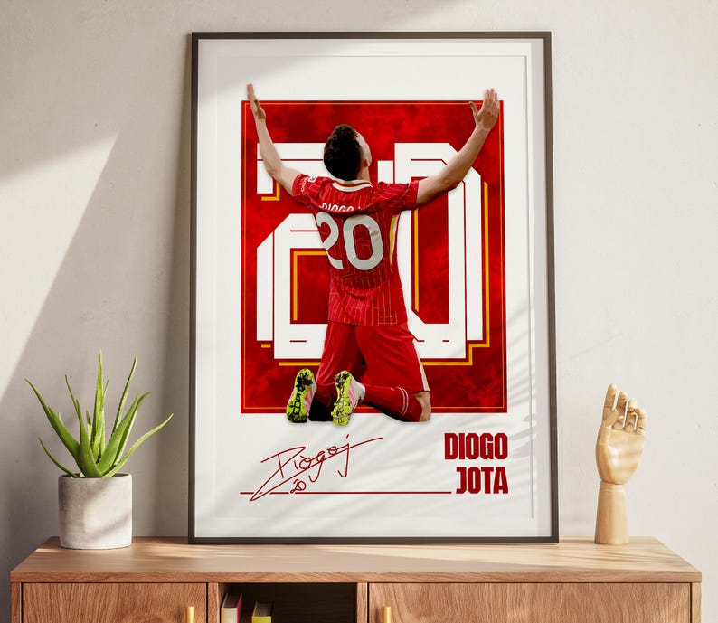 Pôster Jota: Presente de pôster de futebol, arte de parede do Liverpool Soccer imagem 1