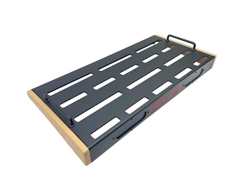 Kompakt handgjord pedalbräda i aluminium med valnötssidor: 24,8″ × 11,8″ lättviktsgitarrbräda