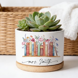 Vaso per piante grasse personalizzato per insegnanti, regalo per amanti dei libri, vaso con nome personalizzato per decorare la scrivania e l'angolo lettura.