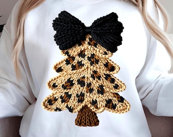 Luipaard gebreide kerstboom png, boho garen boomsublimatie, gezellige vakantiestrik clipart