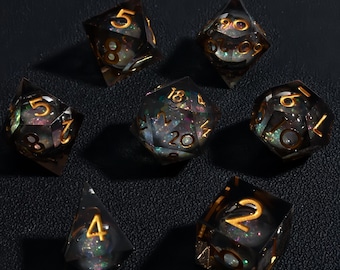 Zestaw kości Liquid Core Sharp Edge, wielościenne kostki RPG