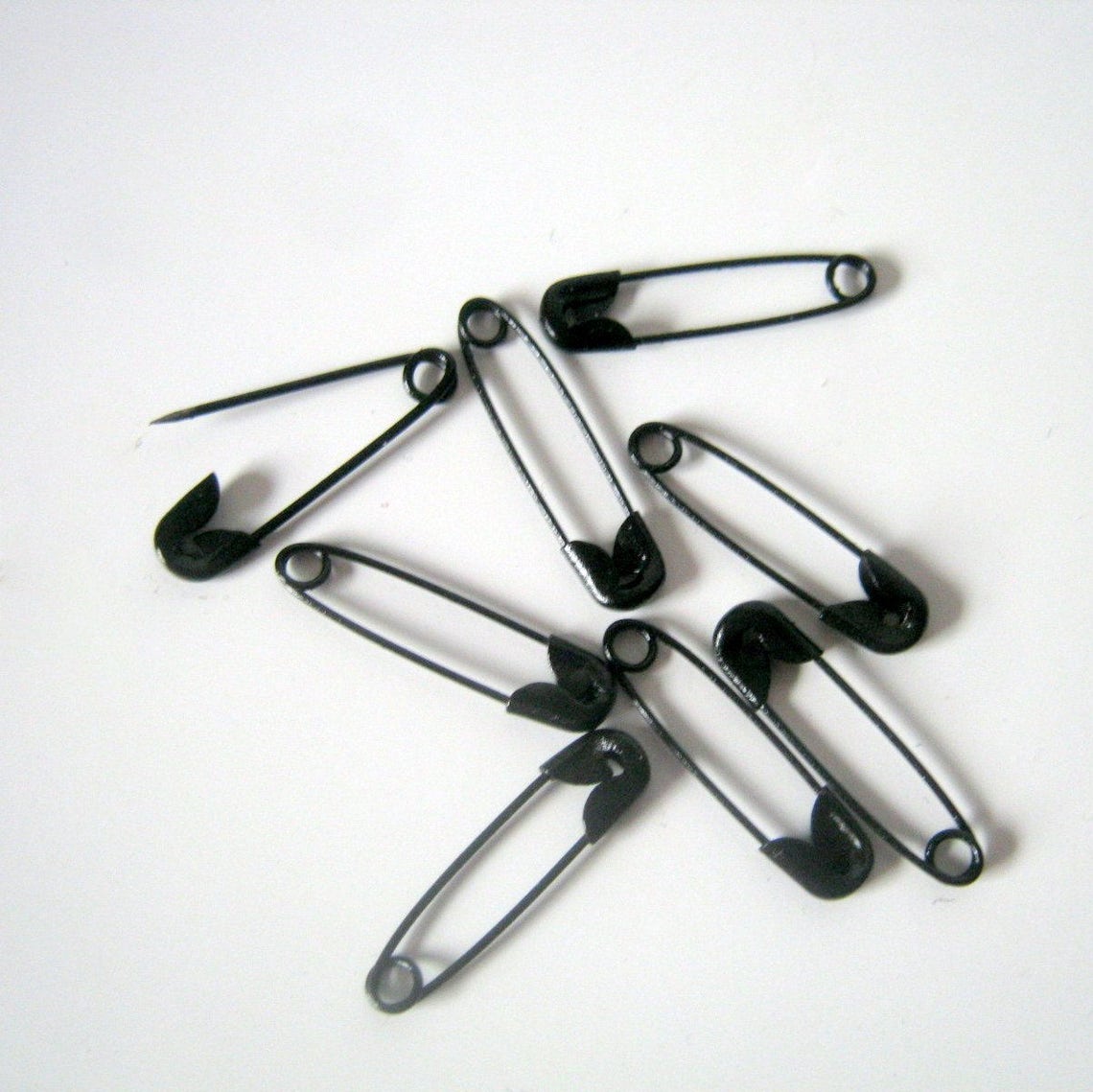 100 Black Safety Pins 18x5mm Supplies Craft Supplies | Etsy