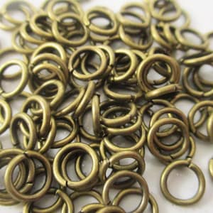 BEADNOVA 8mm Open Jump Rings Gun Black Jump Rings for Jewelry Making and  Keychains (300Pcs) 8mm Black