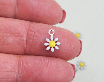 White Daisy Stainless Steel Charms, Pack of 5, 10x7mm, Jewelry Making Supplies
